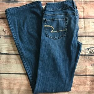 Boot cut jeans